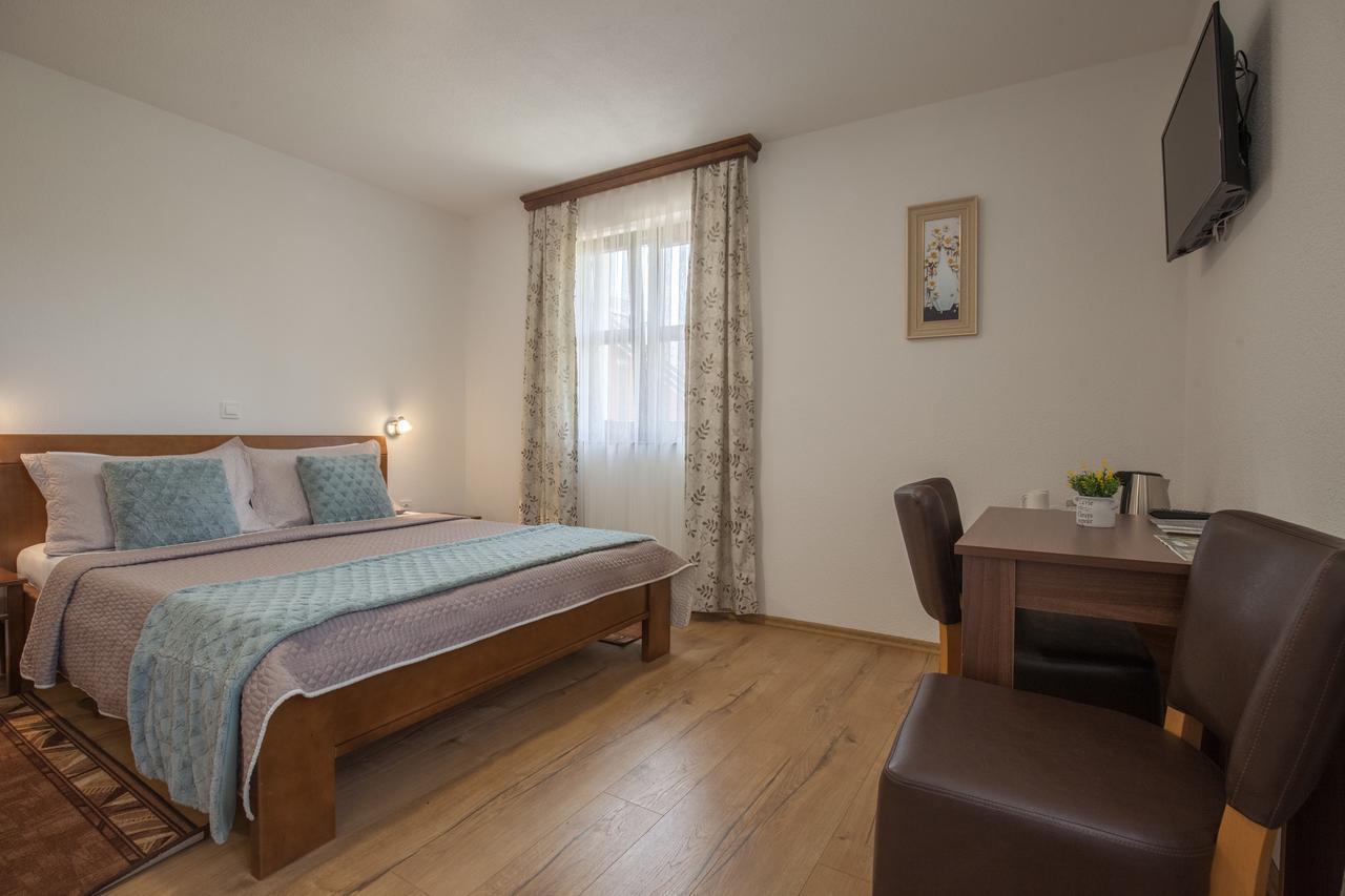 Rooms Imperial House Plitvicka Jezera Luaran gambar